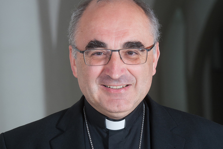 Interreligiöse Kompetenz in Schule braucht Theologen