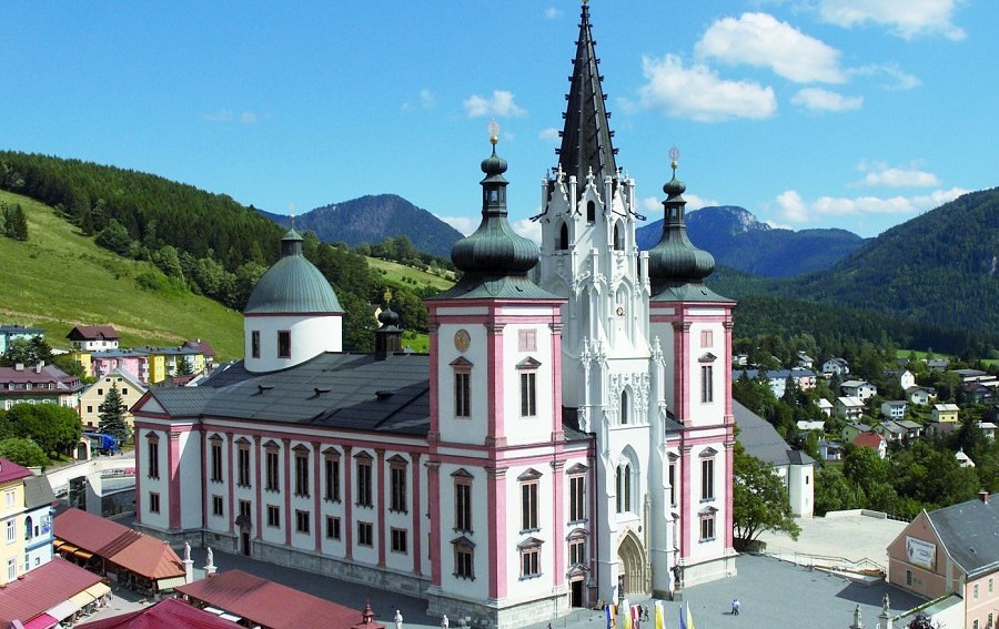 Vor 20 Jahren erwies sich Mariazell als 'Europäische Adresse' / Josef Kuss 20 Jahre Mitteleuropäischer Katholikentag