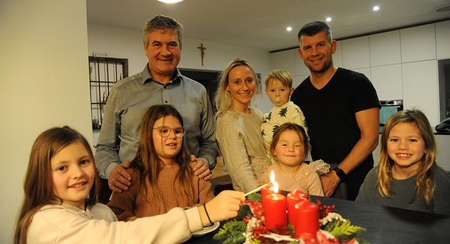 Advent: Feuerwehr-Priester gibt Brandschutztipps für Kinder