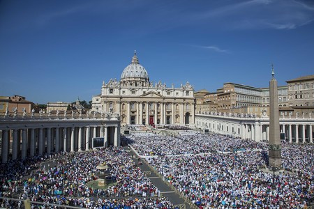 Papst-Begräbnis am Samstag mit Van der Bellen, Stocker und Lackner