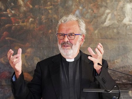 Jesuit Sporschill für Heiligsprechung von Papst Franziskus