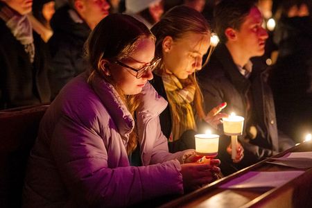 Wien: Jugendgebet im Stephansdom zum Semesterstart