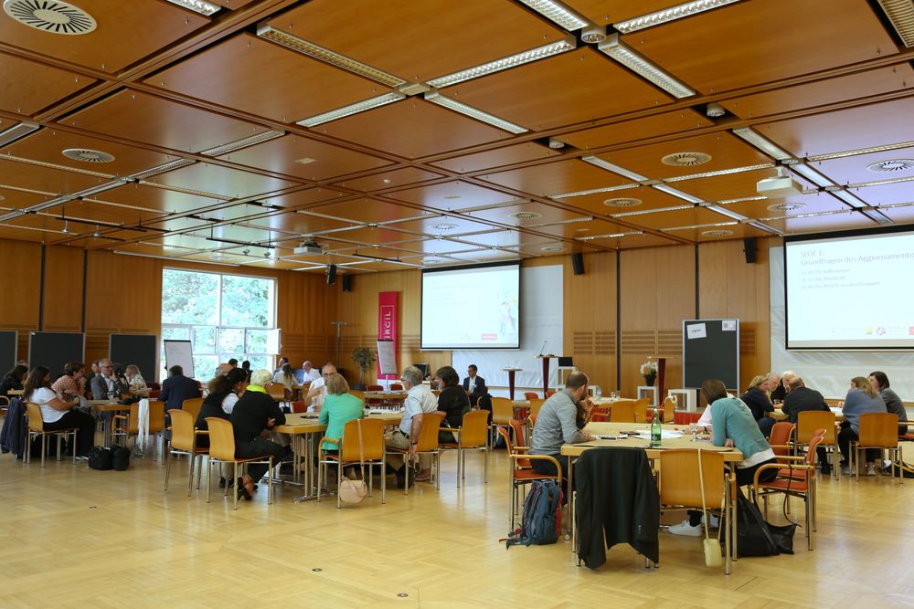 ): Systematische Theologie und Pastoraltheologie im deutschsprachigen Raum kommen anlässlich 60 Jahre II. Vatikanisches Konzil im Gespräch.