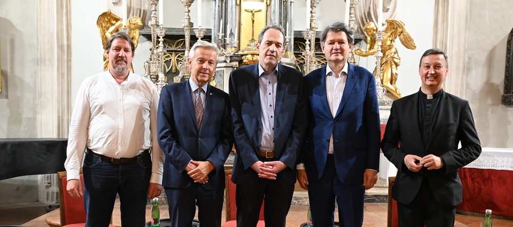 v.l.: Thomas Waitz, Reinhold Lopatka, Rudolf Mitlöhner, Helmut Brandstätter, Peter Schipka / Kathpress/Paul Wuthe v.l.: Thomas Waitz, Reinhold Lopatka, Rudolf Mitlöhner, Helmut Brandstätter, Peter Schipka