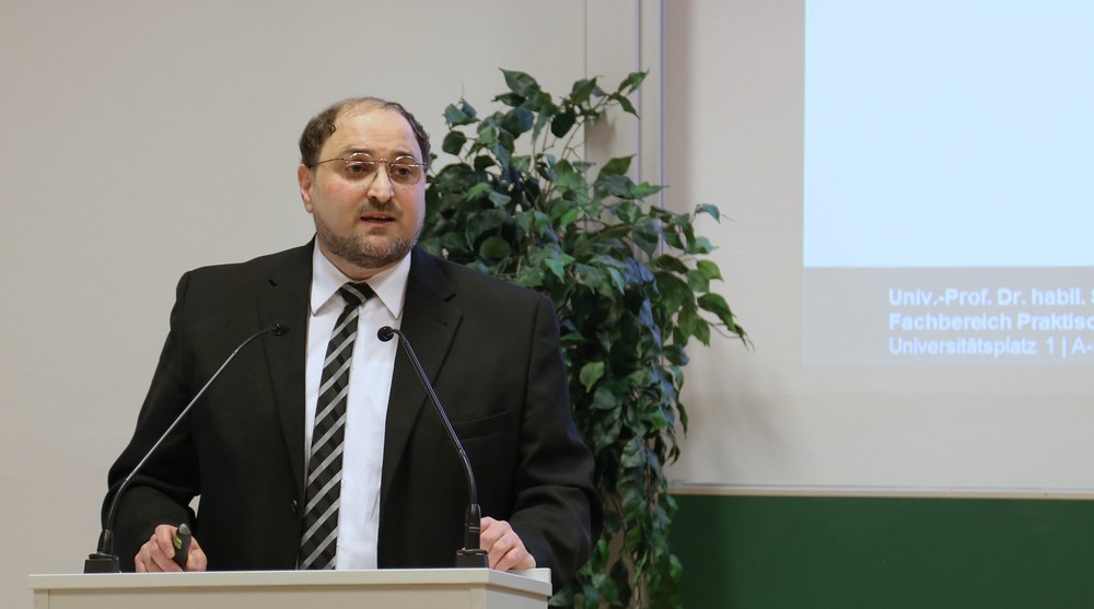 Theologe Loiero für mehr kritische Auseinandersetzung in Kirche / Erzdioezese Salzburg (eds) / Michaela Greil Vatikan: Salzburger Theologe berät Heiligen Stuhl bei Uni-Fragen